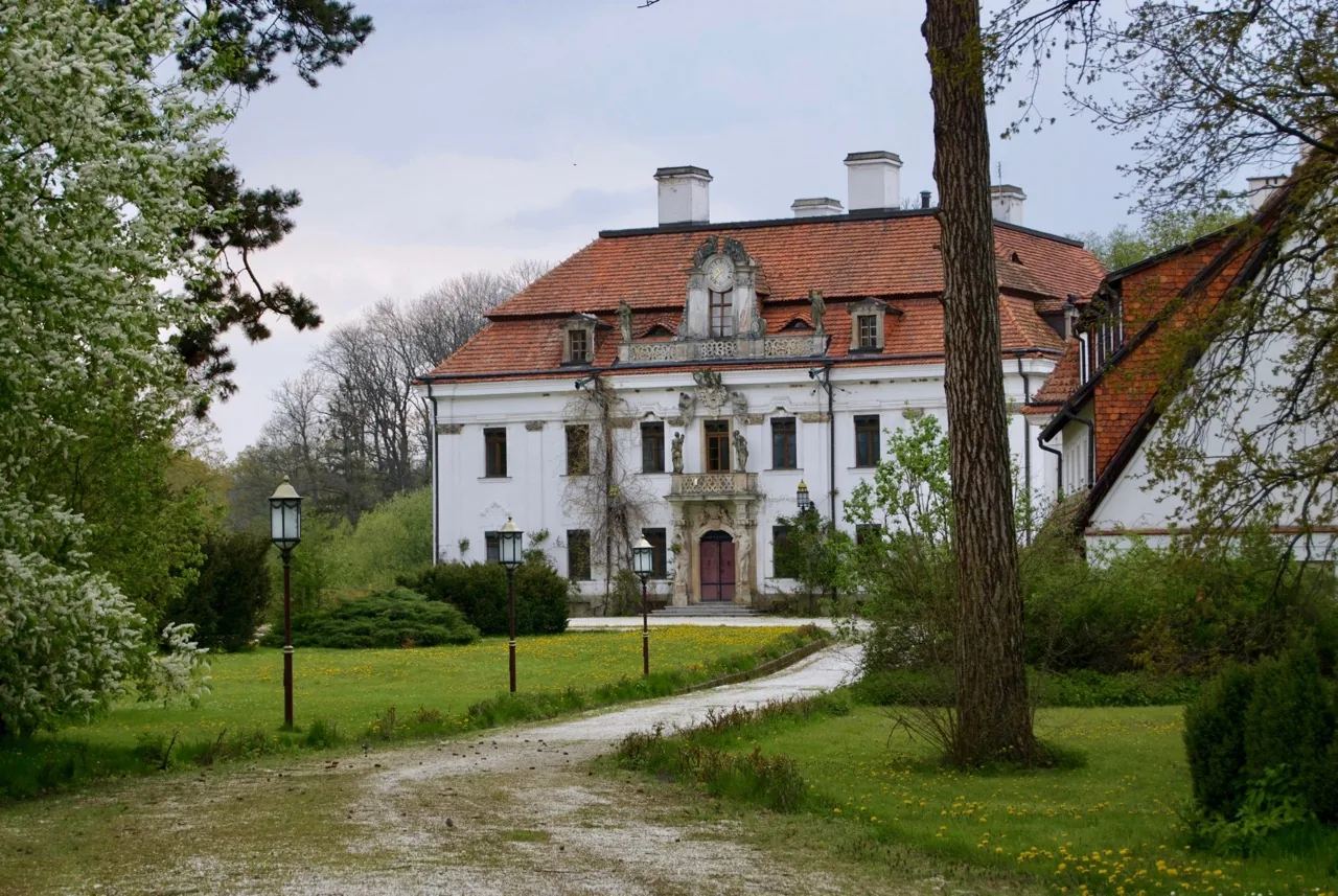 Miejsce 1 – Pałac w Kraskowie